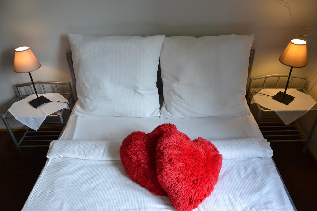 Hostel Ksiezycowy Inowrocław Kamer foto