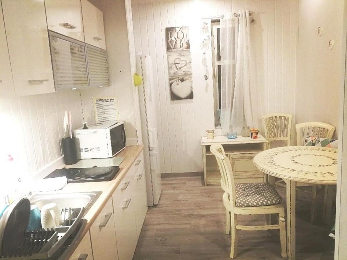 Hostel Ksiezycowy Inowrocław Buitenkant foto